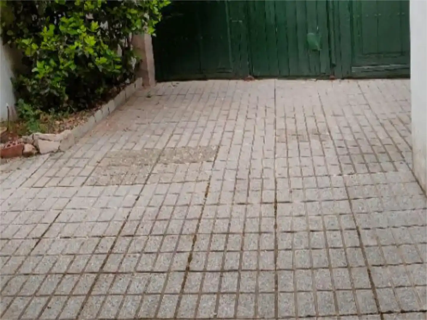 Aparcament de Pis en venda en Torralba de Calatrava amb Jardí privat, Traster i Moblat