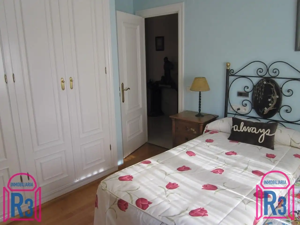 Habitación de Casa o chalet en venta en León Capital  con Calefacción