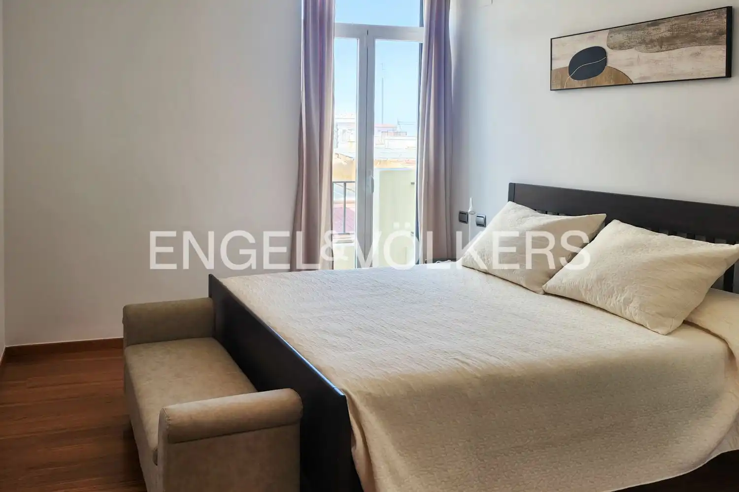Habitación de Piso de alquiler en Valencia con Aire acondicionado, Calefacción y Amueblado