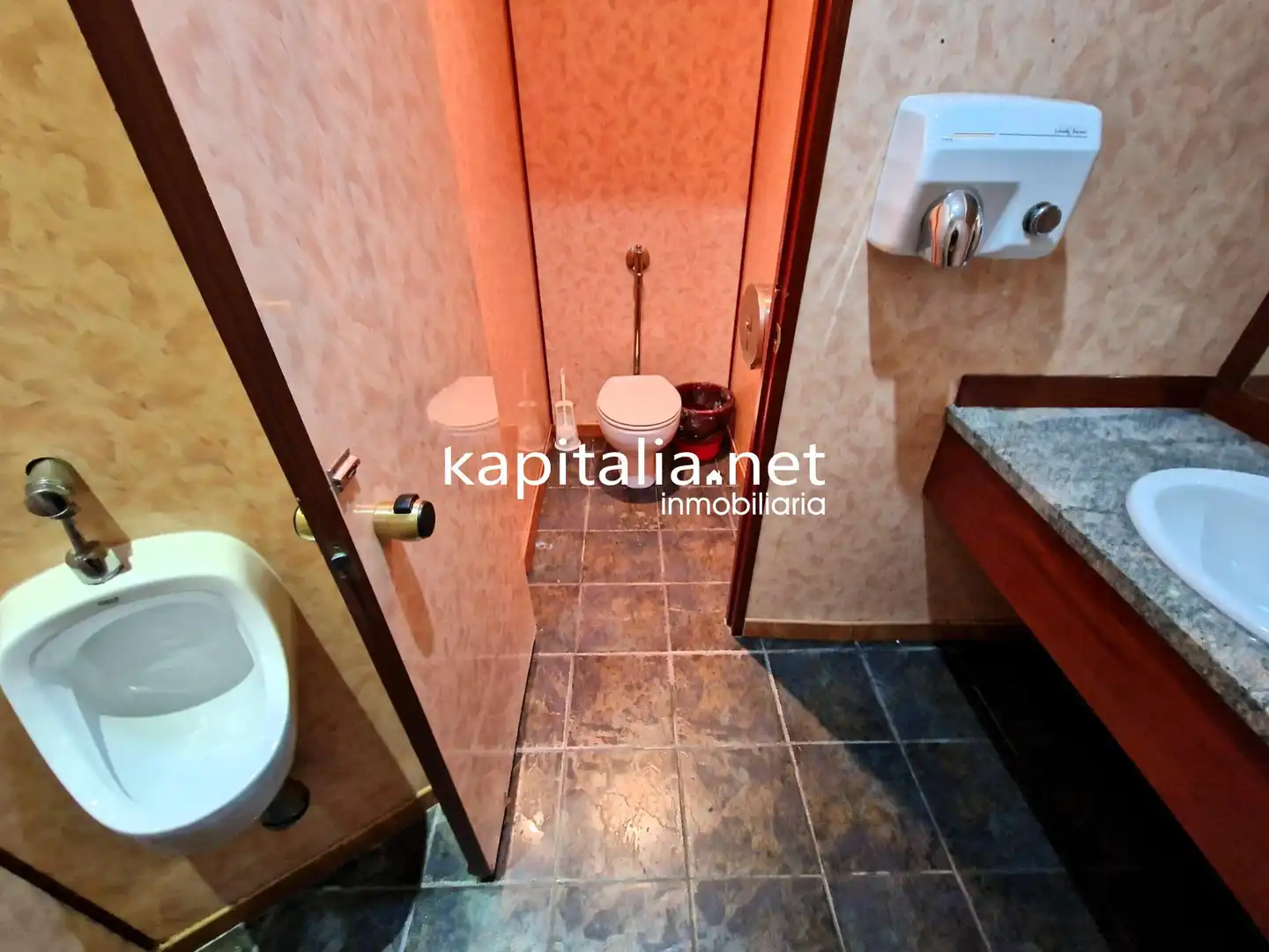 Business premises for sale in Eixample, imagen 9