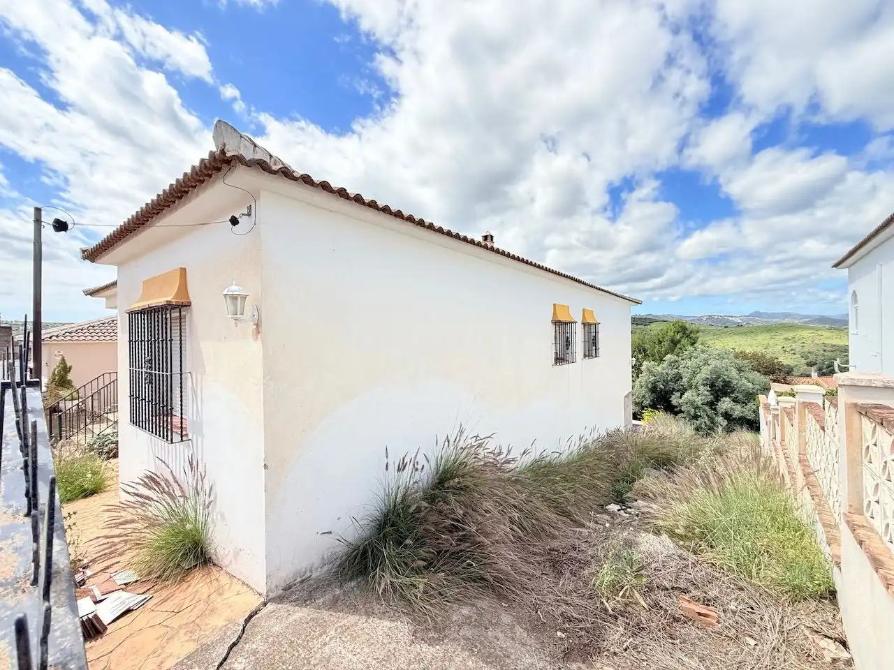 Vista exterior de Casa o chalet en venta en Alcaucín con Jardín privado y Piscina