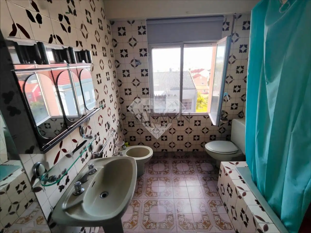 Bathroom of Flat for sale in Cariño  with Heating, Terrace and Furnished