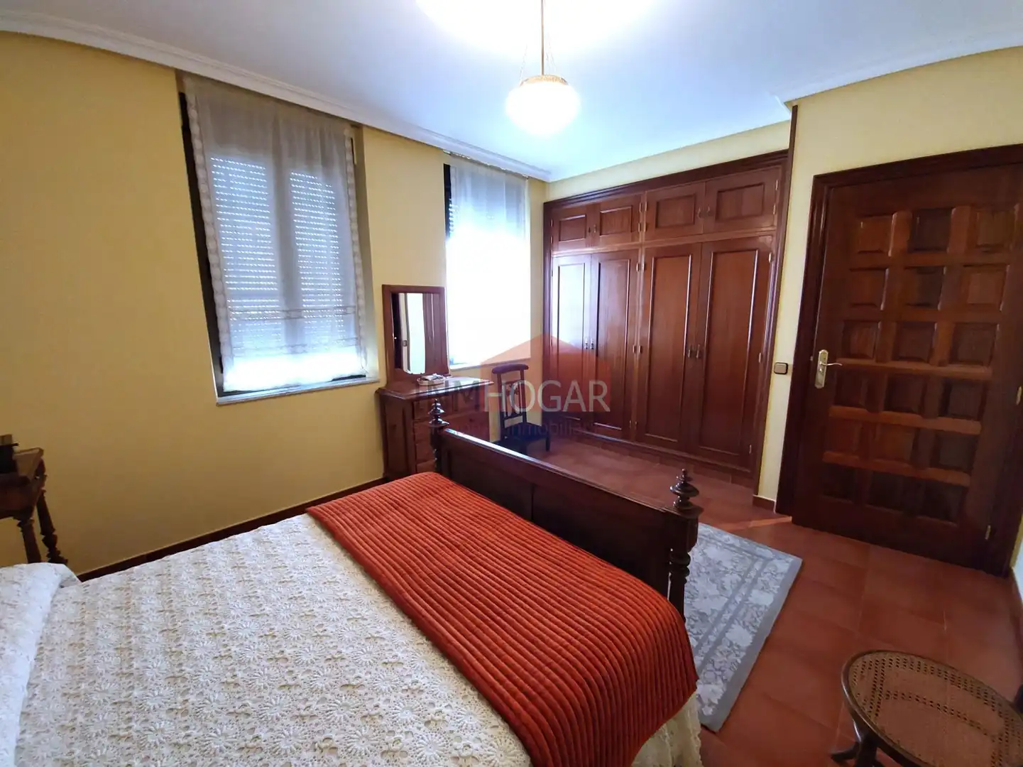 Bedroom of Houses for sale in Gutierre-Muñoz  with Heating, Private garden and Storage room