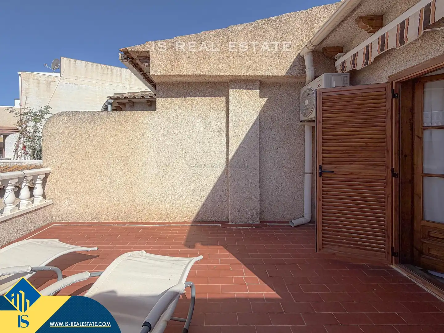 Terrasse von Maisonette zum Verkauf in Torrevieja mit Terrasse, Möbliert und Fernseher