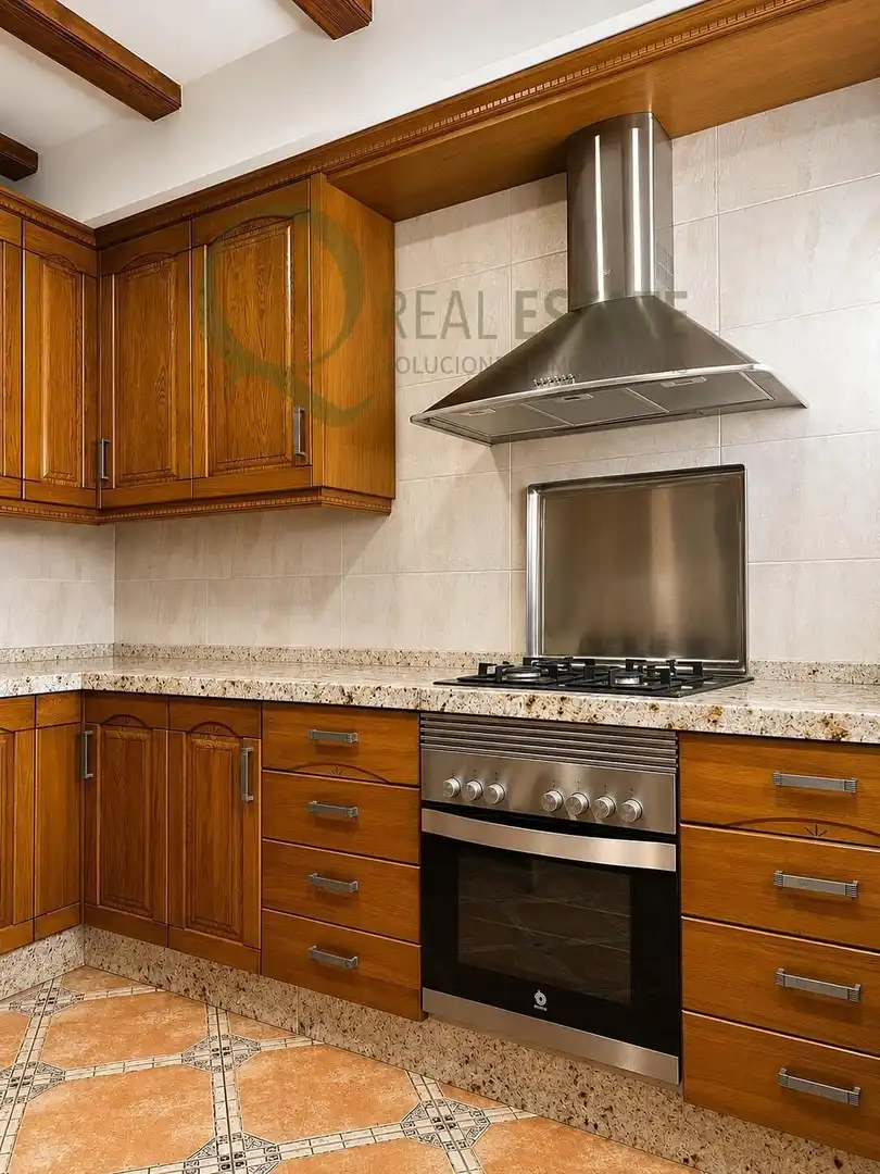 Cocina de Casa o chalet en venta en Villena con Jardín privado, Piscina y Amueblado