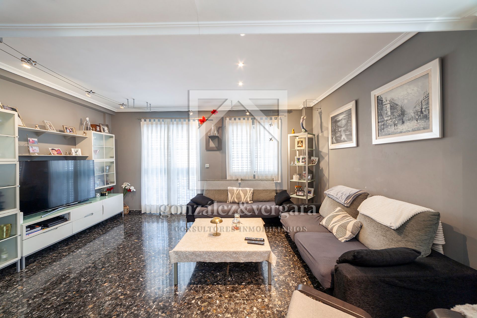 Living room of Single-family semi-detached for sale in Alzira  with Air Conditioner, Heating and Terrace