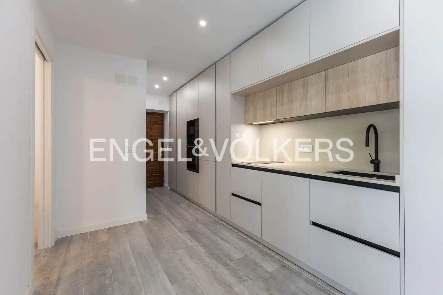 Cuina de Apartament de lloguer en Dénia amb Aire condicionat, Calefacció i Terrassa