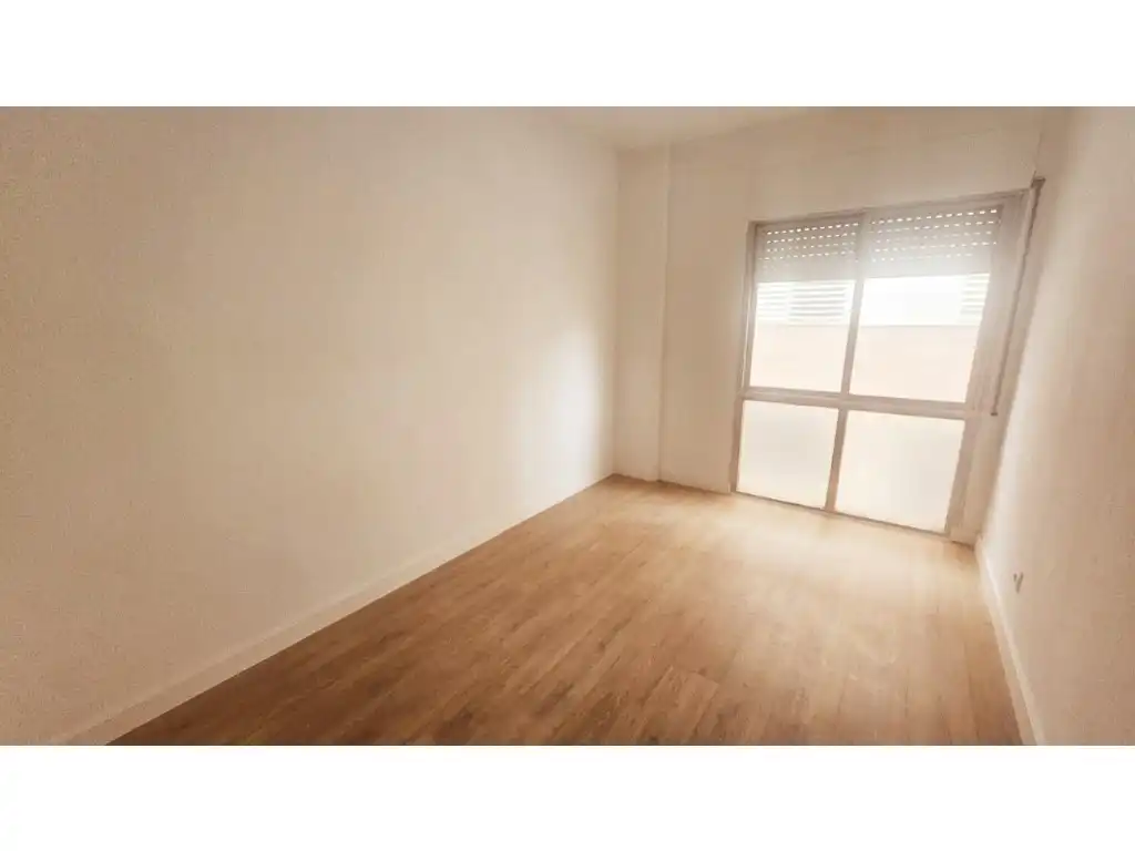 Piso en venta en Carrer de Jovara, Calella