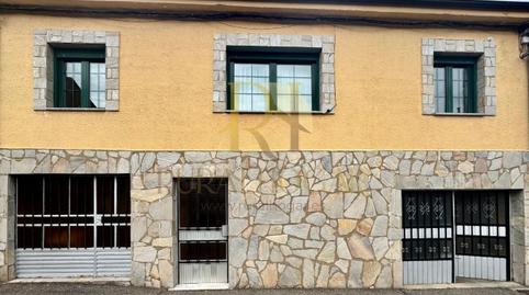 Foto 2 de Casa o xalet en venda a Calle Villarín, 12, La Pola de Gordón , León