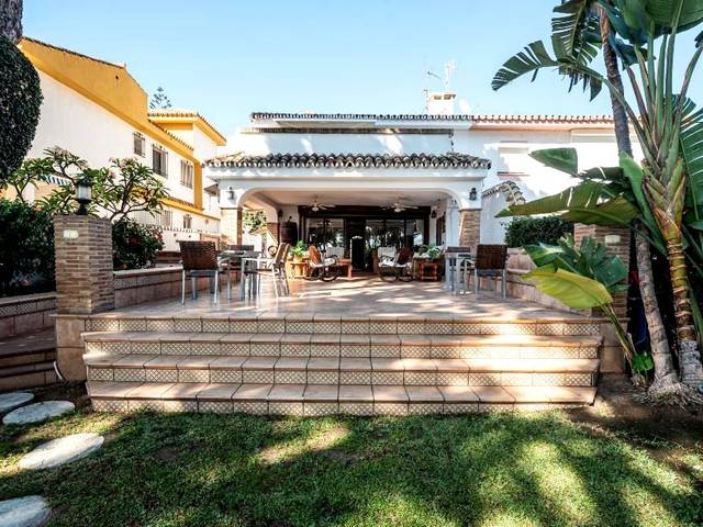 Casa-chalet en Alquiler en Cabopino - Artola