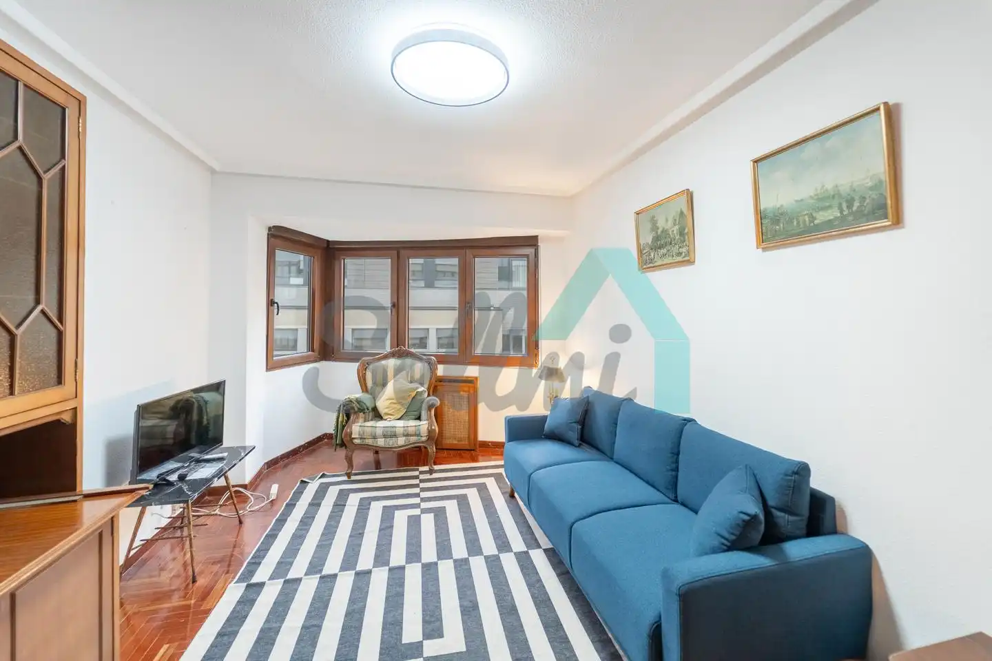 Living room of Flat for rent in Gijón   with Heating, Parquet flooring and Furnished