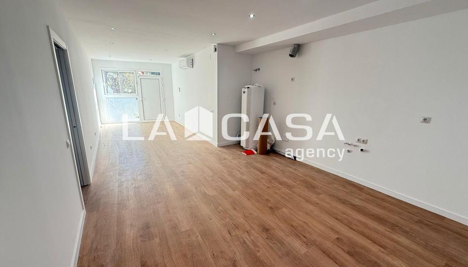 Foto 1 de Planta baixa en venda a Canovelles, Barcelona