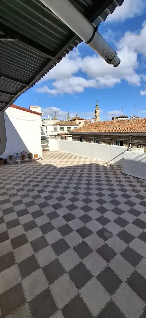 Penthouse mit Aufzug zum Verkauf in Calle de San Vicente de Paúl