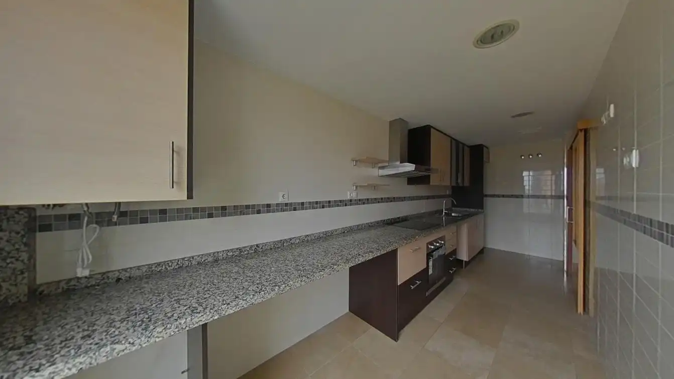 Cocina de Piso en venta en Alicante / Alacant con Aire acondicionado, Calefacción y Piscina