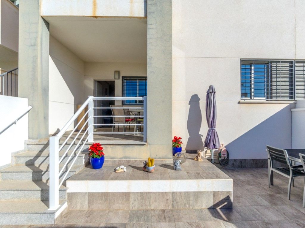 Terrassa de Apartament en venda en Torrevieja amb Moblat