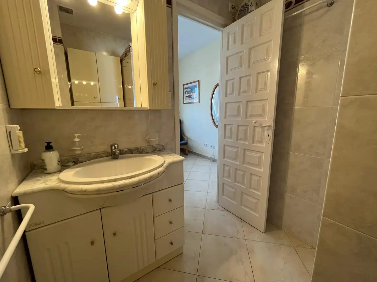 Apartments for sale in 7 Calle Piñones #ESC 6, PT 1, PTA 5, Velilla - Velilla Taramay