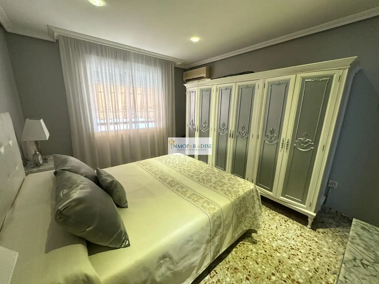 Ático en venta en Calle de Roselló, Altozano - Conde Lumiares