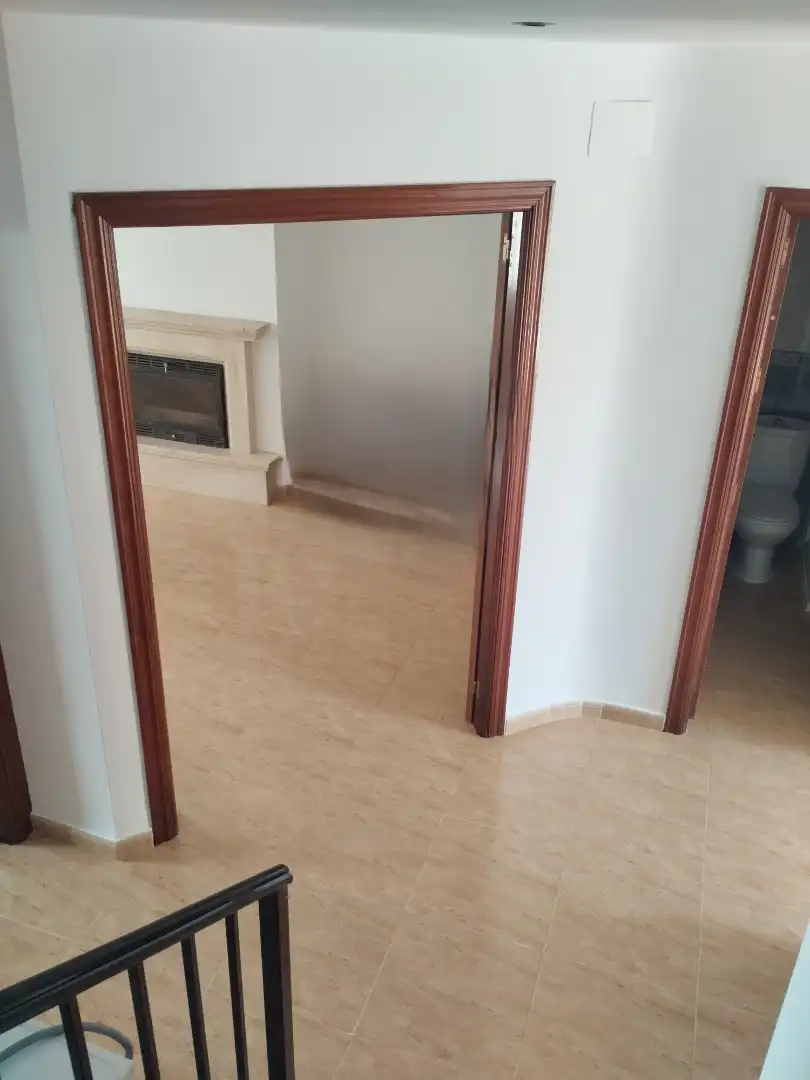 Casa adosada en venta en La Albuera con Balcón