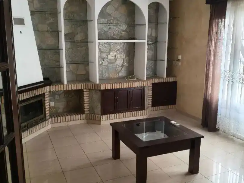 Sala d'estar de Casa adosada en venda en Trebujena amb Aire condicionat i Balcó
