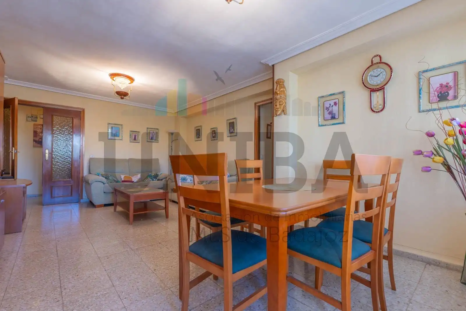 Sala d'estar de Pis en venda en Valdepasillas - La Paz - Huerta Rosales