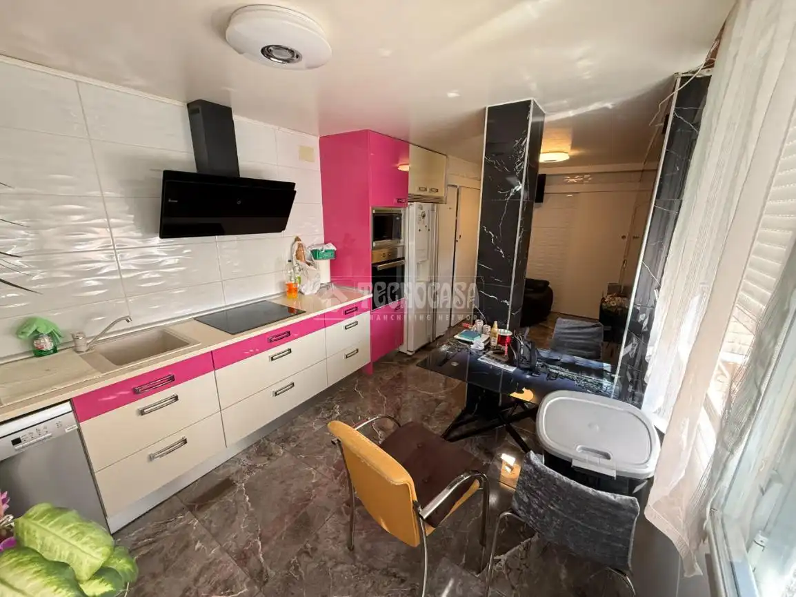 Cocina de Piso en venta en Guadalajara con Aire acondicionado, Calefacción y Terraza