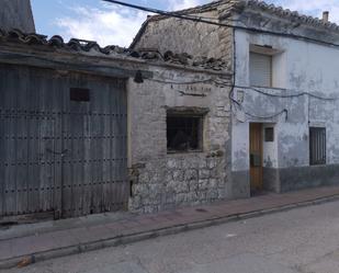 Vista exterior de Casa adosada en venda en Valfarta