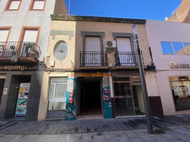 Maison avec balcon à vendre à Casco Antiguo