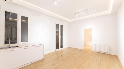Foto 5 de Piso en venta en Calle Ibiza, Ibiza de Madrid, Madrid Capital