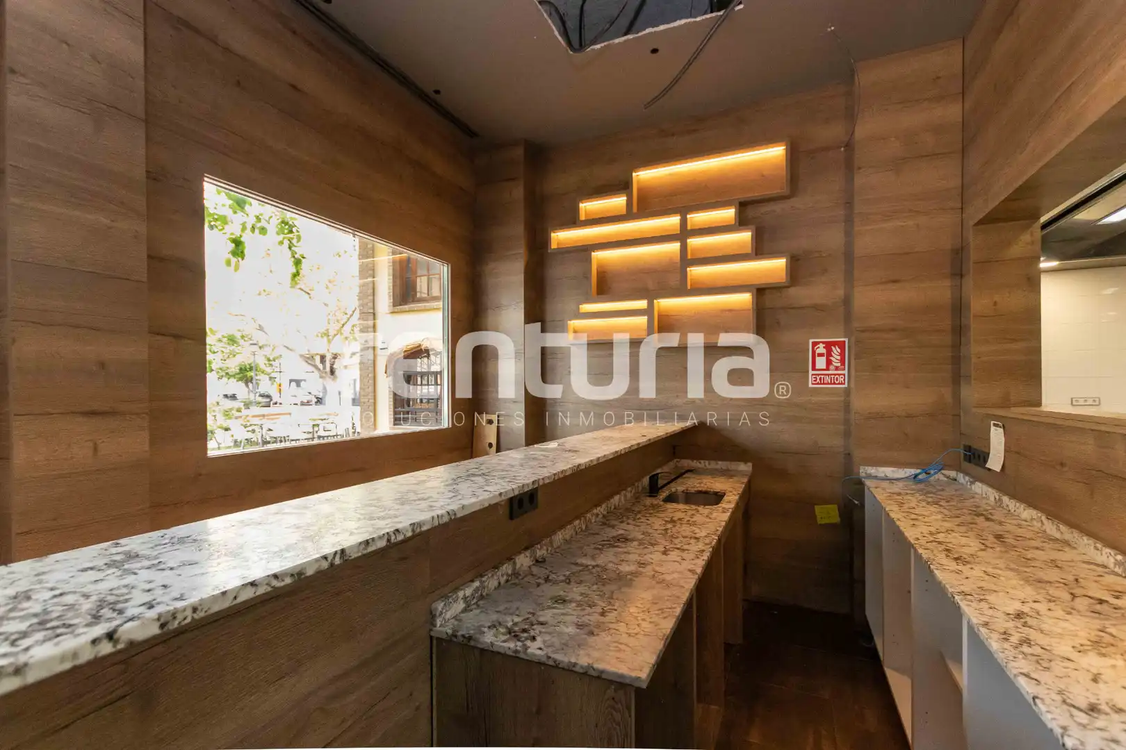 Local de alquiler en Valencia con Terraza