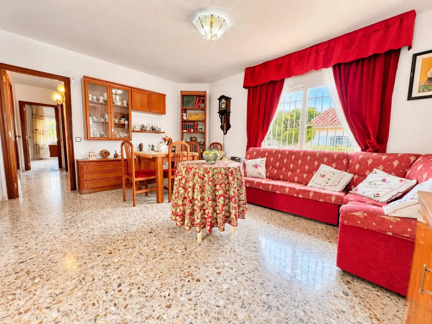 Sala de estar de Casa o chalet en venta en Calafell con Calefacción, Jardín privado y Terraza