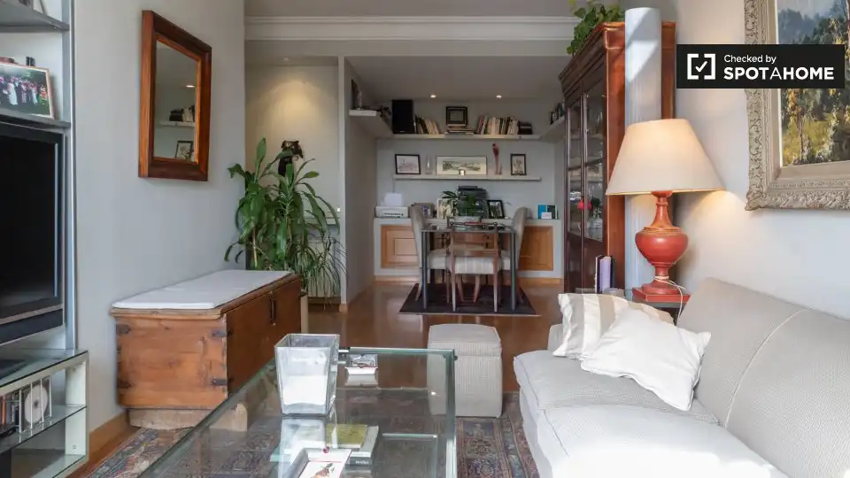 Room in Hispanoamérica - Bernabéu