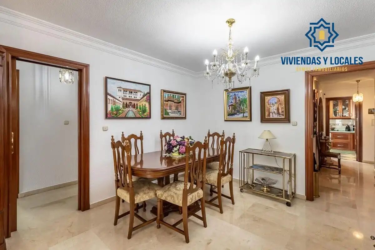 Piso con ascensor en venta en Calle ARQUITECTO JIMENEZ LACAL, imagen 7