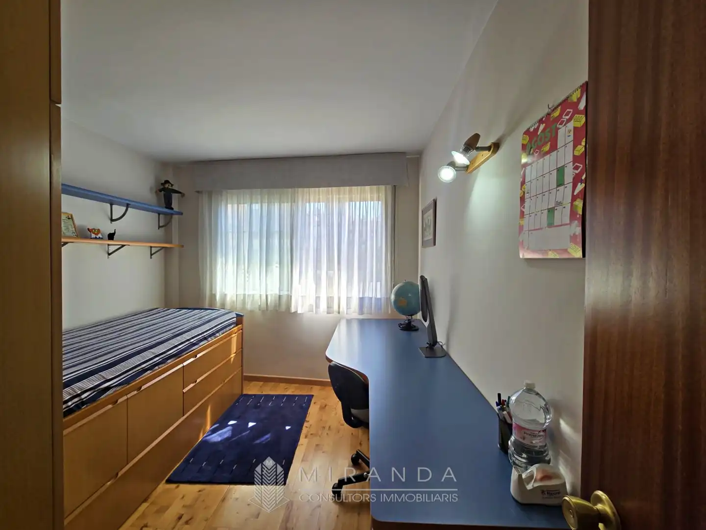 Habitación de Casa adosada en venta en Granollers con Aire acondicionado, Calefacción y Jardín privado