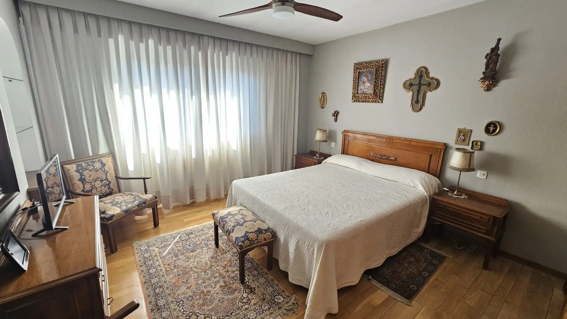 Schlafzimmer von Wohnung zum Verkauf in Madrid mit Klimaanlage, Heizung und Privatgarten