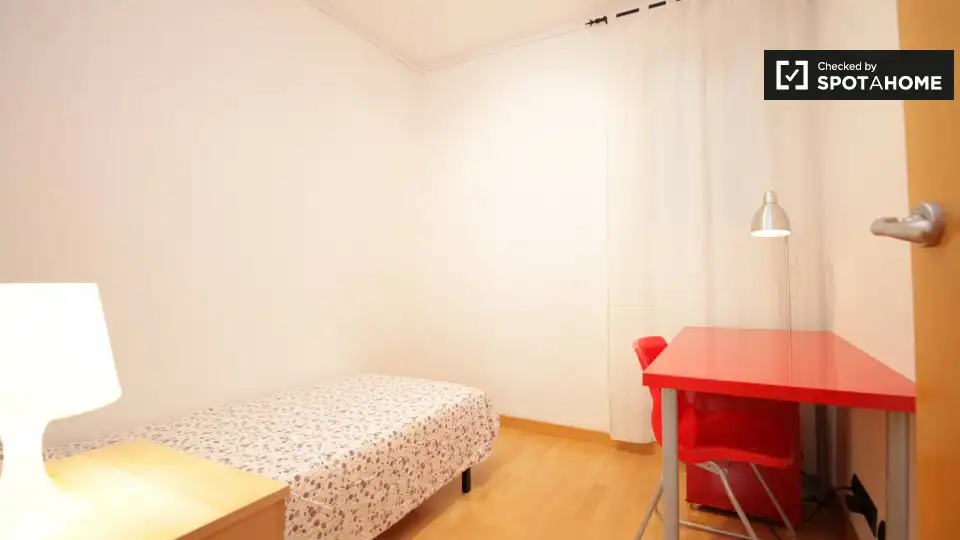 Piso con terraza en alquiler en Sant Martí, imagen 15