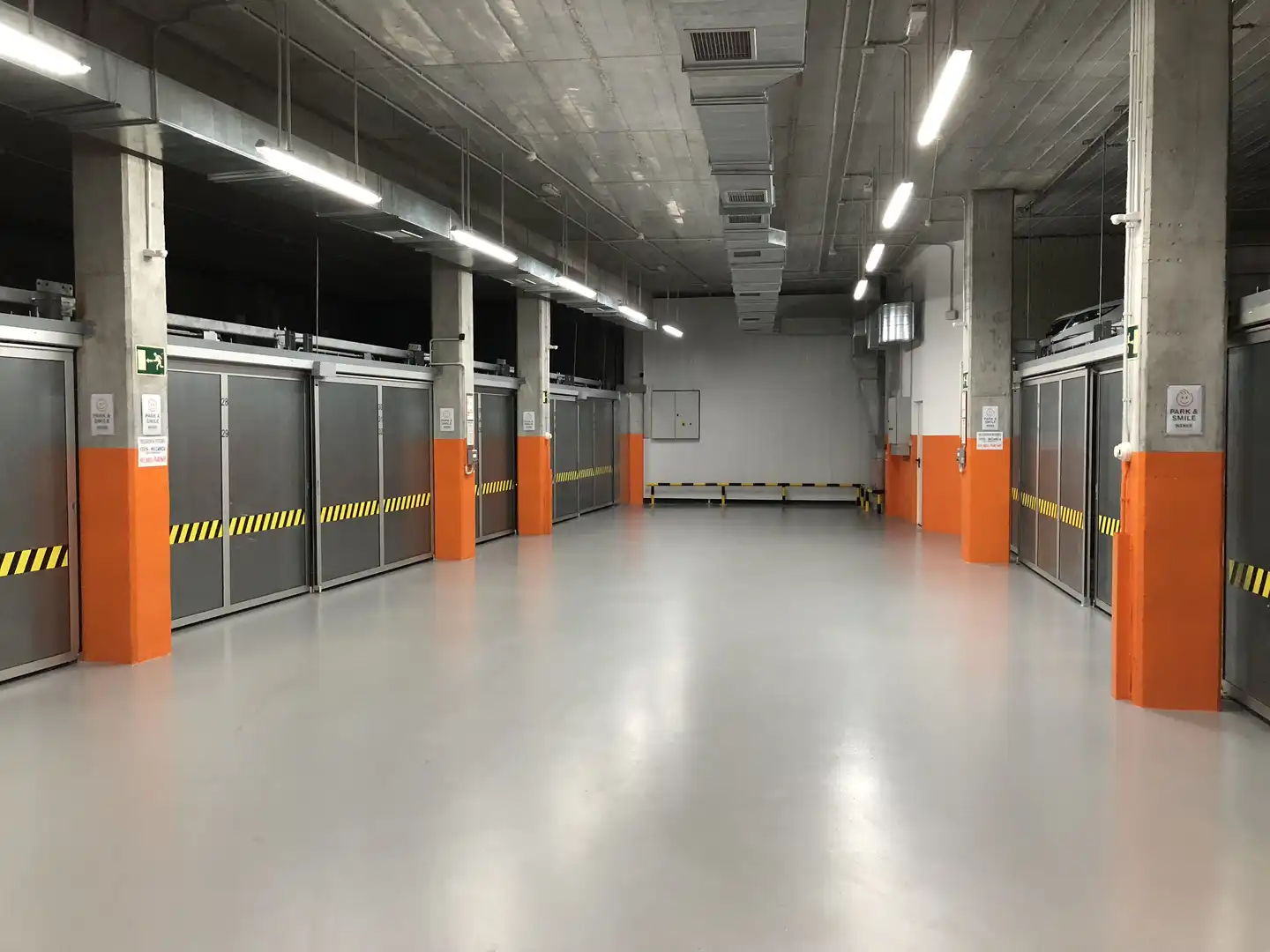 Garaje en venta en Plaza Cormelana, 1, Ensanche