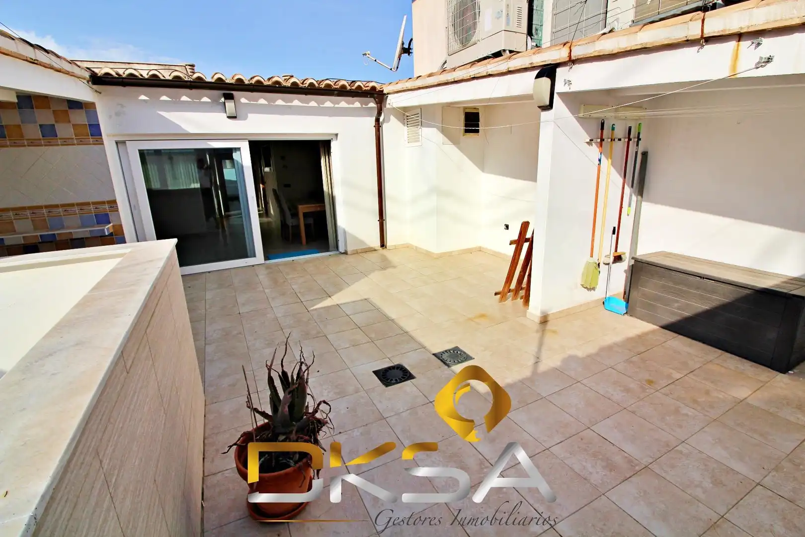 Vista exterior de Casa o chalet en venta en Vila-real con Aire acondicionado, Calefacción y Jardín privado