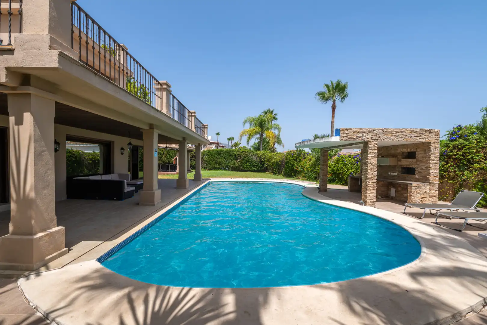 Casa con piscina en venta en Milla de Oro, imagen 6