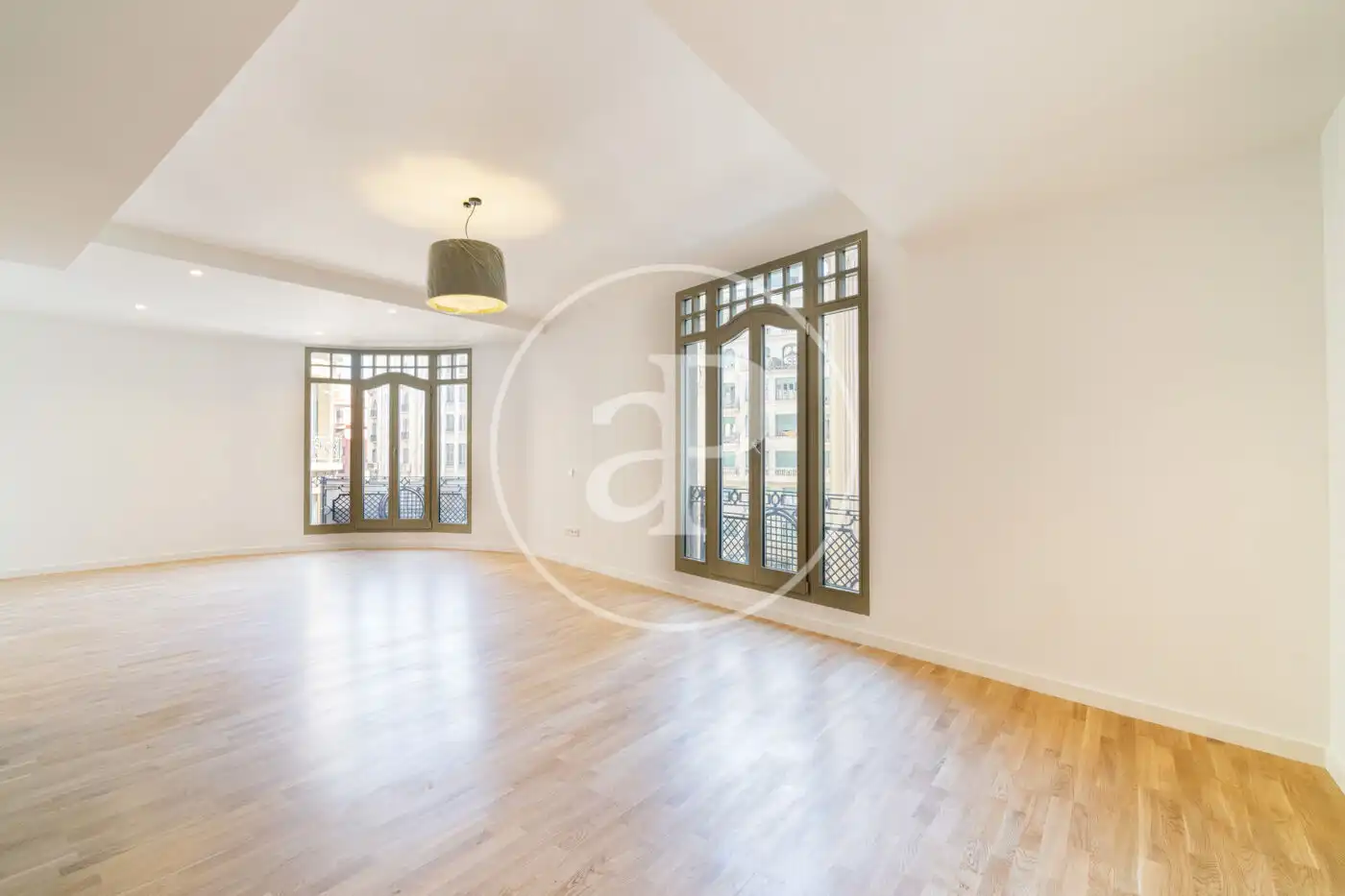 Attique neuf avec ascenseur à vendre à Carrer Comtal 32, imagen 2