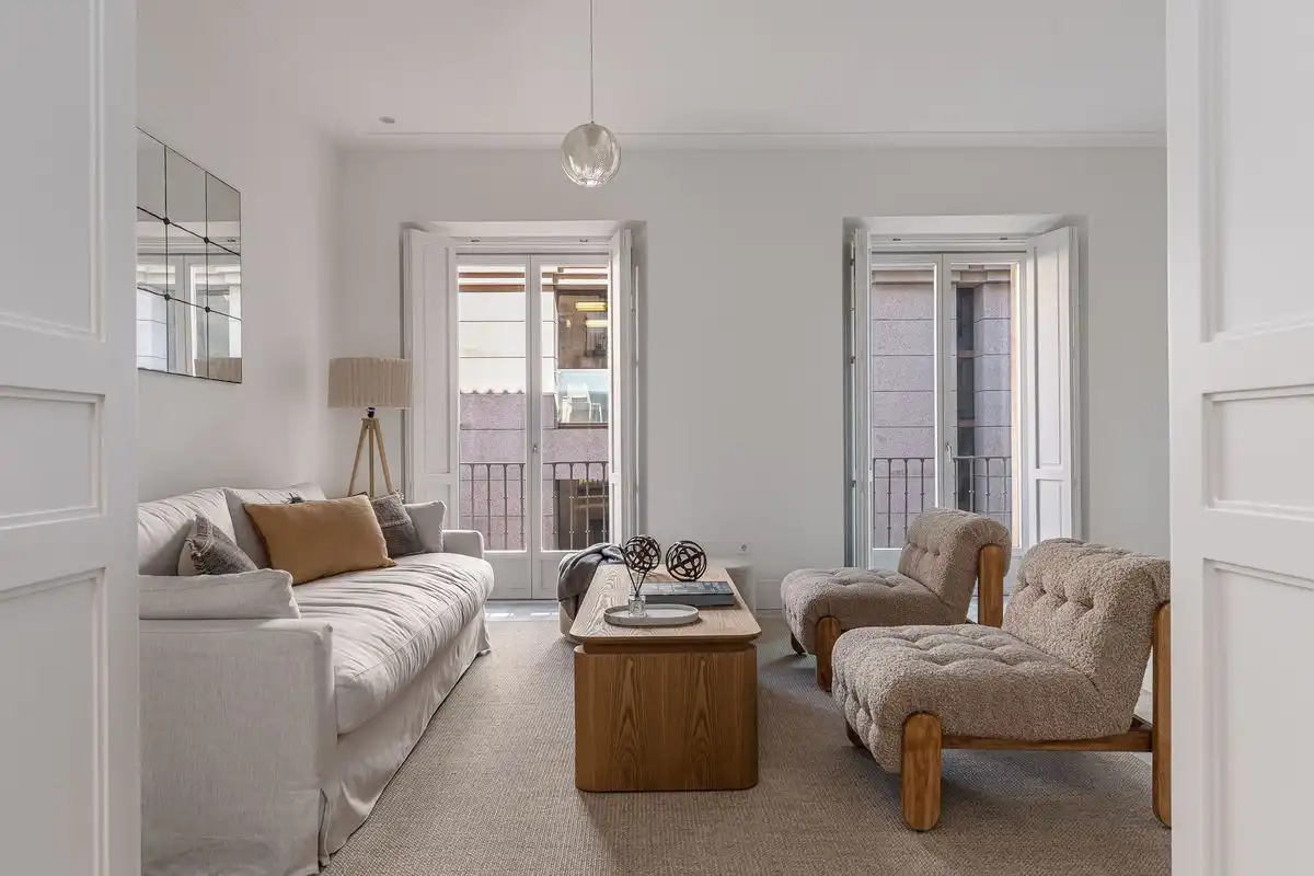 Flat with lift for sale in C. de Noblejas, imagen 3