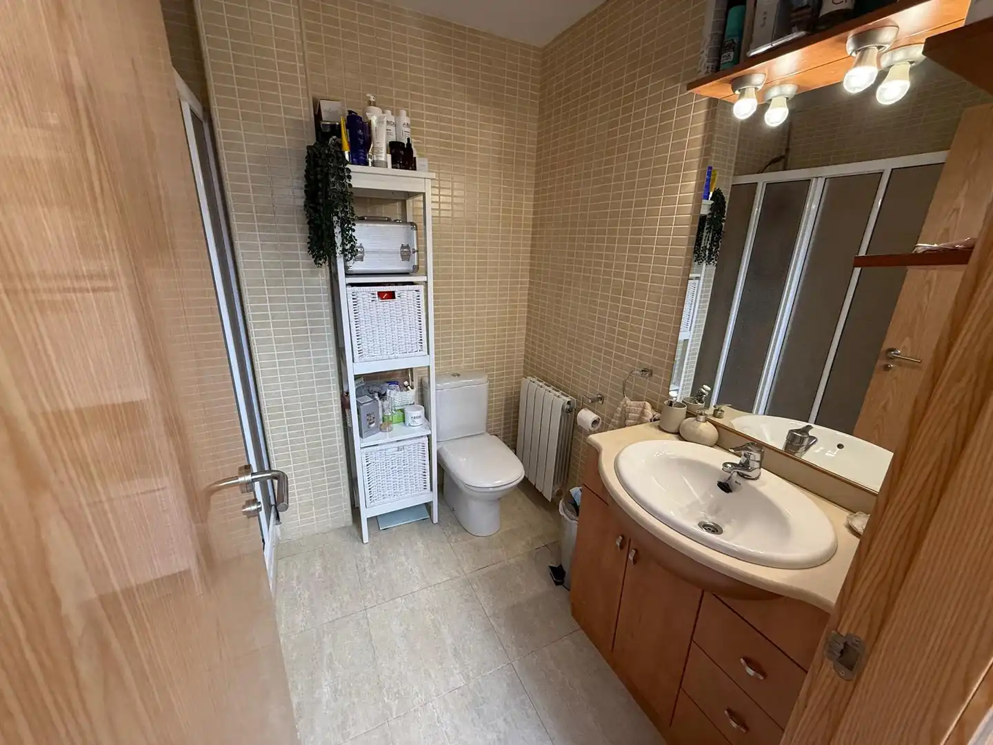 Baño de Apartamento en venta en Roda de Berà con Aire acondicionado, Calefacción y Jardín privado