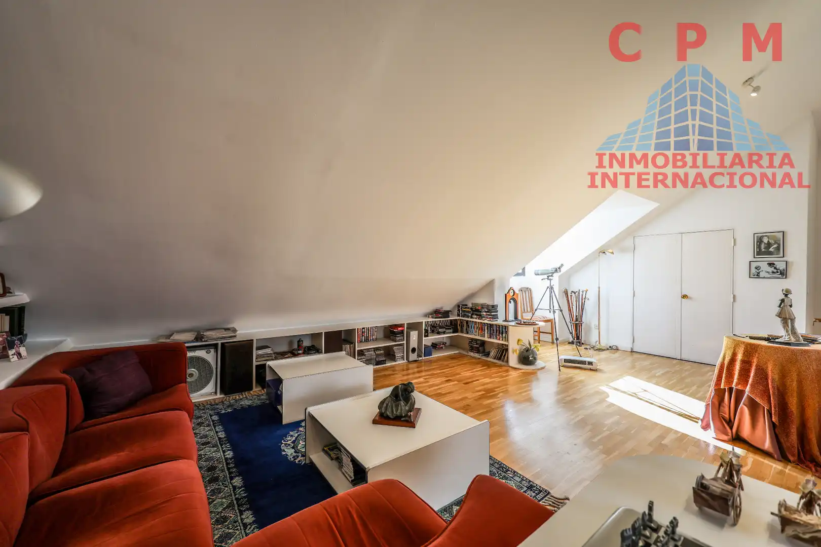 Sala de estar de Casa o chalet en venta en Madrid con Aire acondicionado, Calefacción y Parquet