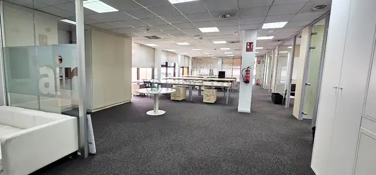 Office for rent in López Santos, Marazuela - El Torreón