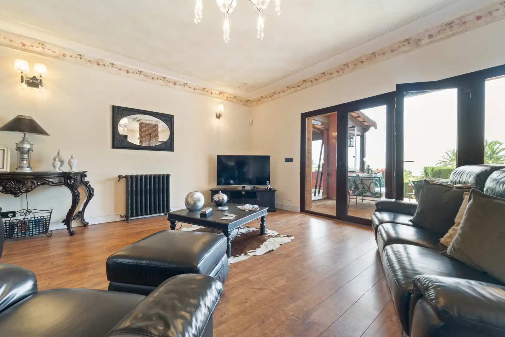 Living room of Houses for sale in Benalmádena  with Air Conditioner, Heating and Private garden