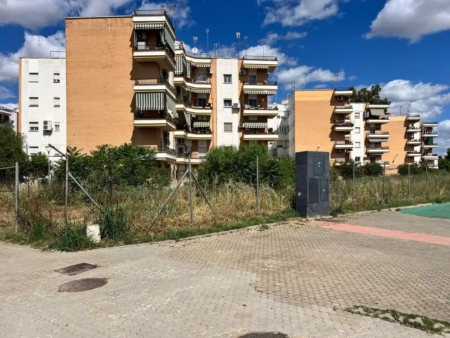 Flat for sale in Sevilla  with Air Conditioner, Terrace and Balcony