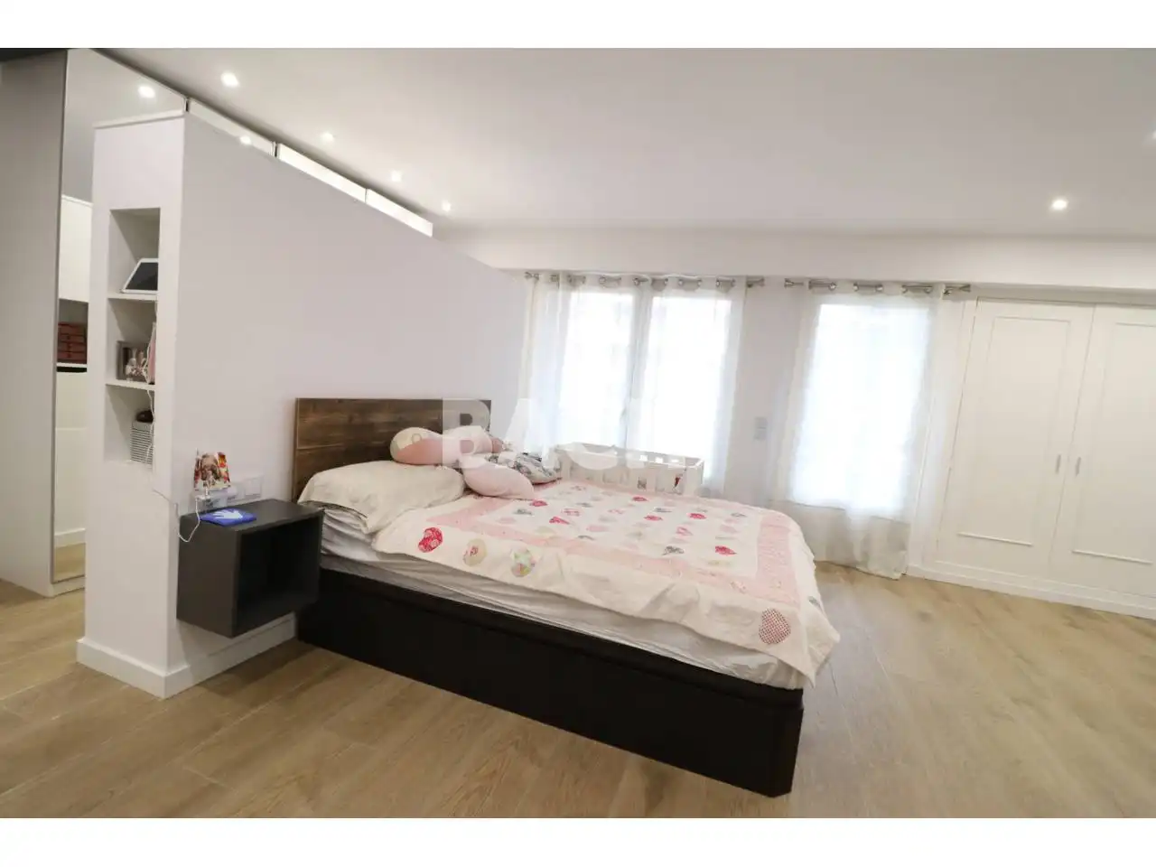 Habitación de Piso en venta en Vic con Calefacción y Balcón