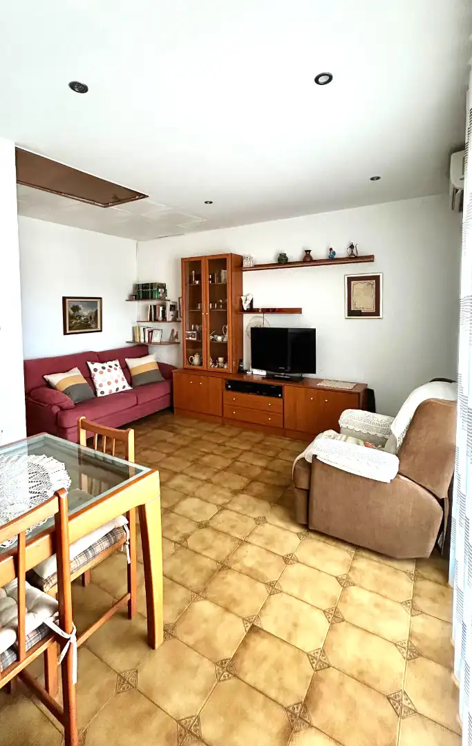 Sala de estar de Piso en venta en Terrassa con Aire acondicionado, Calefacción y Terraza