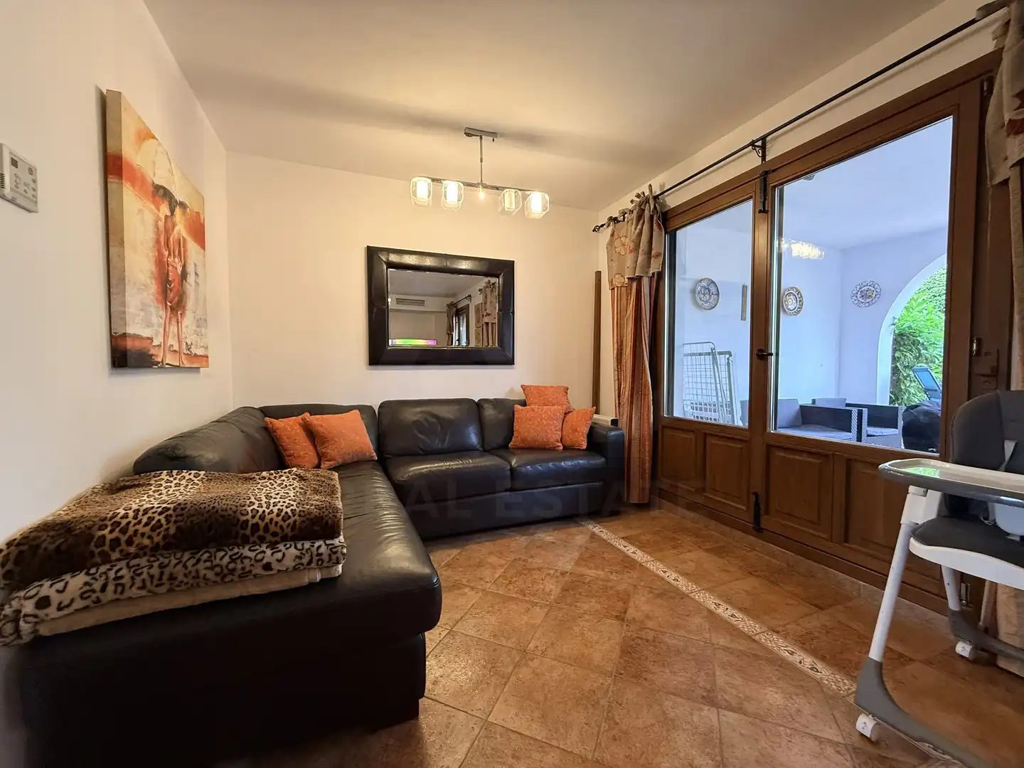 Semi-detached house with pool for sale in Costa Esuri, imagen 14
