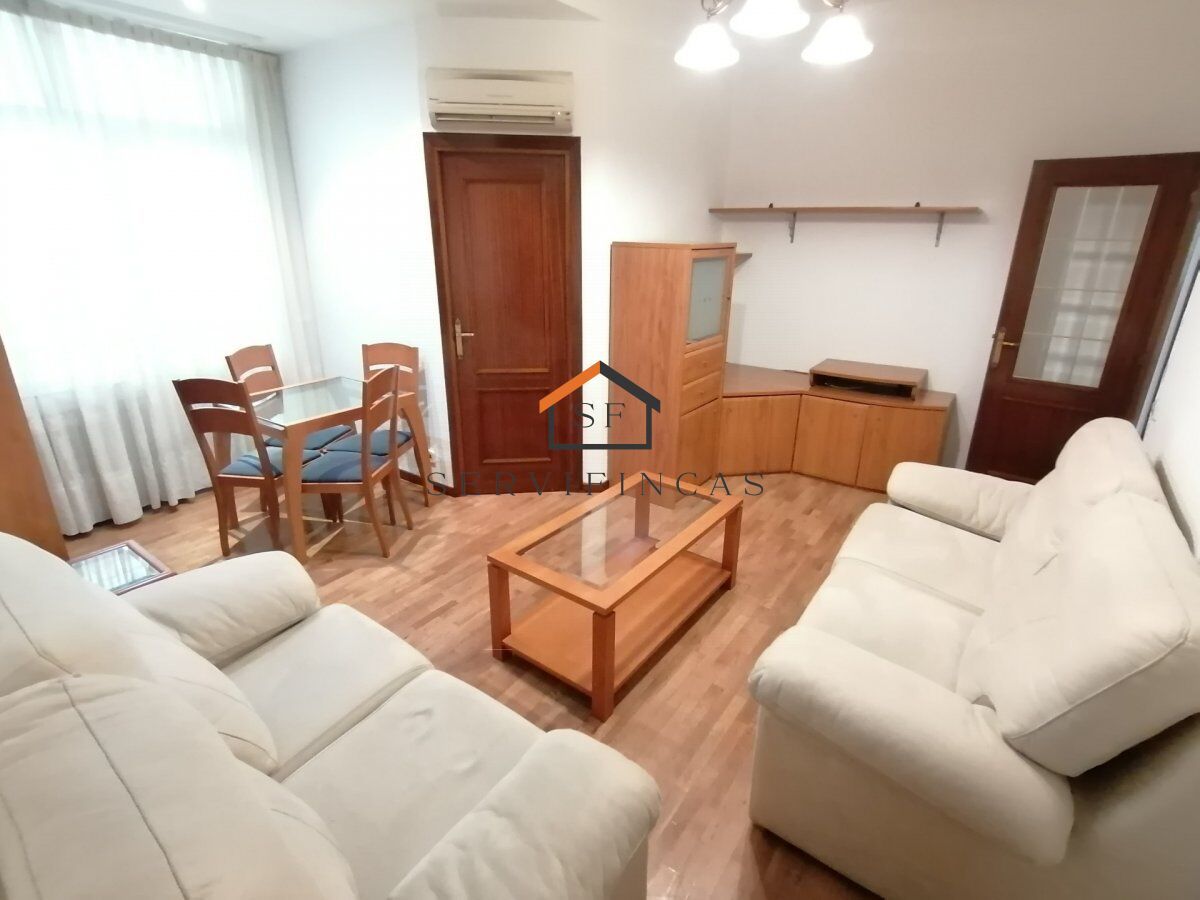 Sala de estar de Piso de alquiler en  Madrid Capital con Aire acondicionado, Calefacción y Parquet