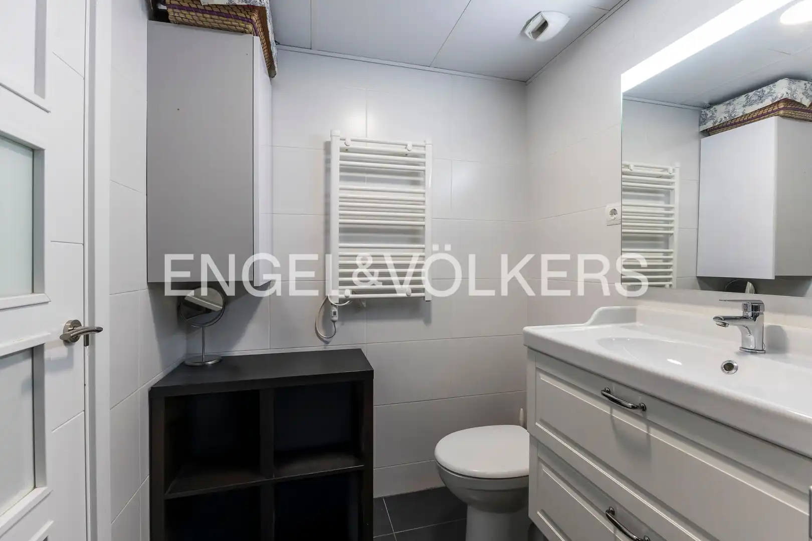 Baño de Piso en venta en Madrid con Aire acondicionado, Calefacción y Piscina